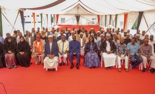 Raila Odinga meets leaders from Mandera County