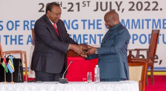Uhuru wants fast-track of programmes for EAC citizens