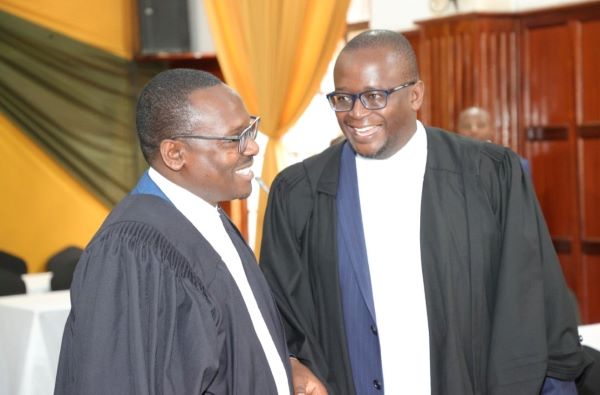 Lawyer Steve Ogola joins IEBC panel at the Supreme Court