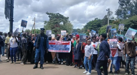 South C Residents Protest Over Safety of Buildings