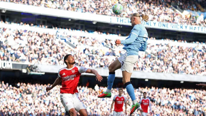 Arsenal's Collapse Hands City Control of Title Race